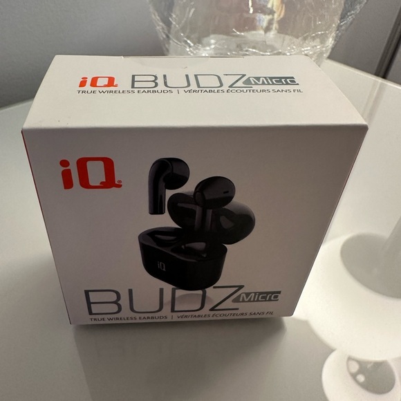 FREE Wireless Headphones with purchase - Picture 2 of 4